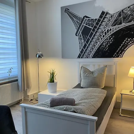 Am Walkstrom - 2 Schlafzimmer - 4 Personen - Gratis Stellplatz - Wlan - Smart-tv Διαμέρισμα Ερφούρτη
