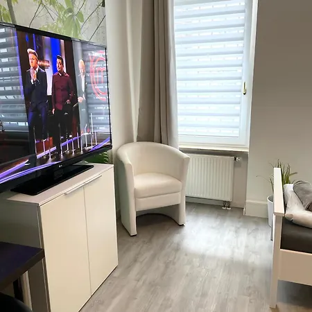 Апартаменты Am Walkstrom - 2 Schlafzimmer - 4 Personen - Gratis Stellplatz - Wlan - Smart-tv Эрфурт