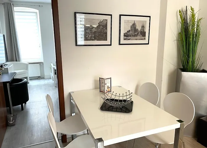 Am Walkstrom - 2 Schlafzimmer - 4 Personen - Gratis Stellplatz - Wlan - Smart-tv * Erfurt