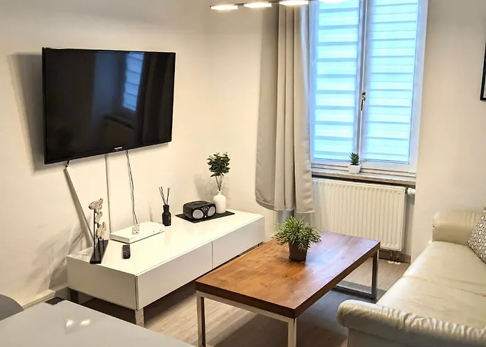 Am Walkstrom - 2 Schlafzimmer - 4 Personen - Gratis Stellplatz - Wlan - Smart-tv דירה ארפורט